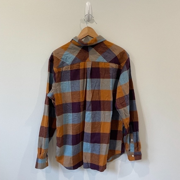 Columbia Plaid Long Sleeve Men's Button Up - Picture 6 of 6